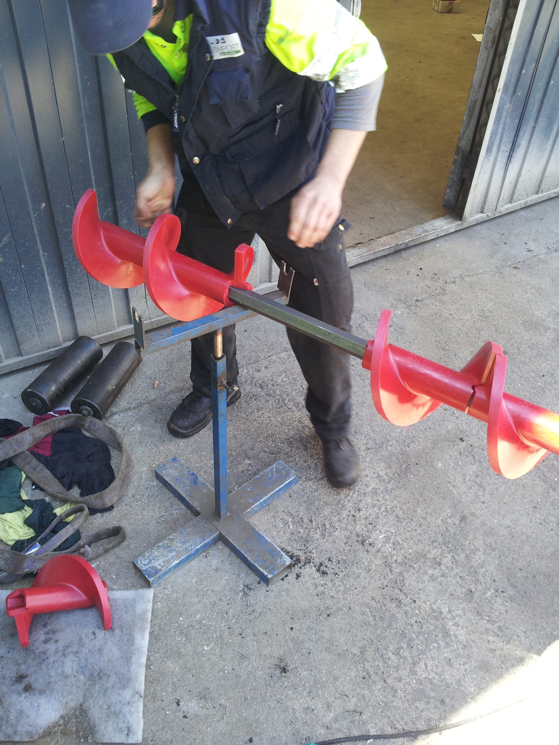 Screw assemblies scaled